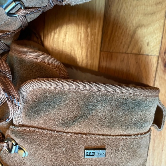 UGG Women's W Birch LACE-UP Boot Snow Chestnut 8 M US - Picture 11 of 15